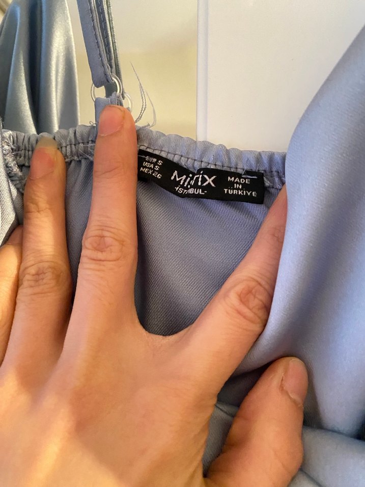 mavi saten elbise - Görsel 3