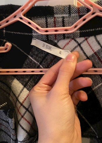 Gri Ekose Desenli Düğmeli Salaş Kadın Gömlek - Görsel 2