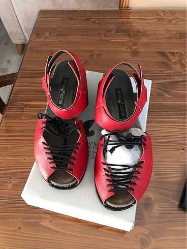 38 Beden kırmızı Renk Hakiki deri Keyman design gotik stil sandalet
