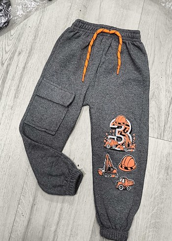 1/2/3/4 YAŞ KARGO  CEPLİ PACA MANŞETLİ EŞOFMAN 100 TL - Görsel 2