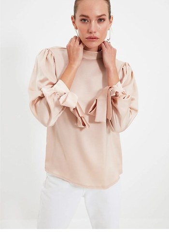 Bej Yüksek Yakalı Uzun Kollu Kadın Bluz - Görsel 2