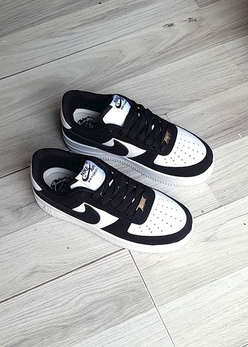 Nike Air Force 1 Siyah Beyaz  Spor Ayakkabı - Görsel 3