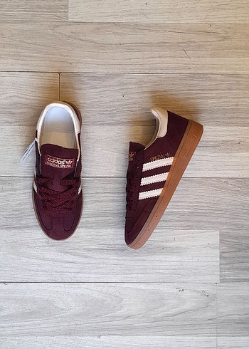 Adidas 39