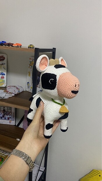  Amigurumi oyuncak inek