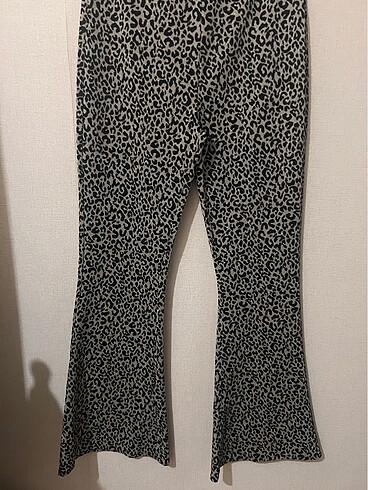l Beden Leopar desenli pantolon