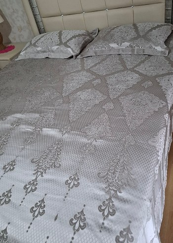 Gri saten yeni yatak örtüsü - Görsel 3