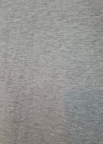 Gri V Yaka Keten Kadın Tişört - Görsel 8
