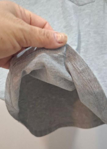 Gri V Yaka Keten Kadın Tişört - Görsel 6