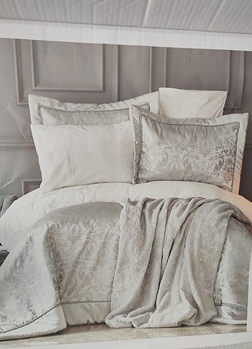 Karaca home yatak örtüsü takımı