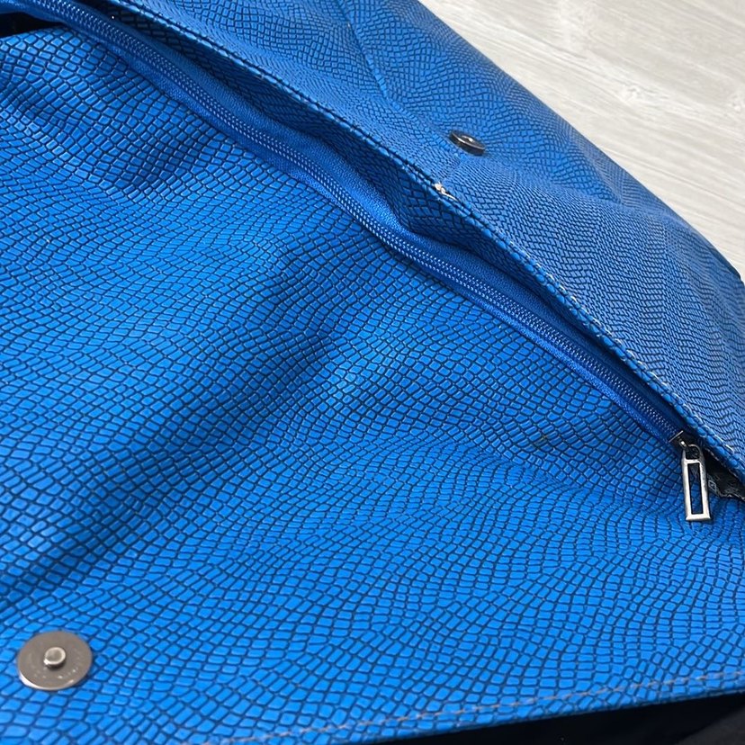 Metal Çivili Mavi Envelope Çanta — görsel 8/10
