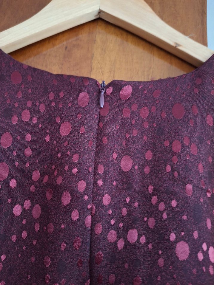 BORDO KISA KOLLU ÖZEL DİKİM ELBİSE - Görsel 5