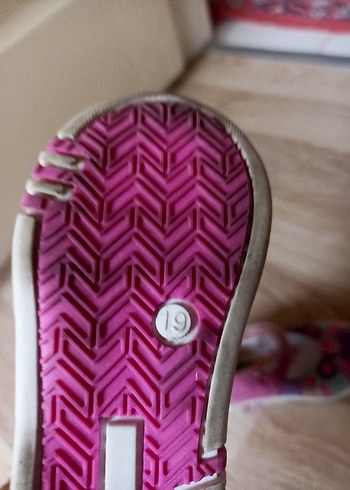 Pembe Çiçek Desenli İlk Adım Ayakkabısı - Görsel 3