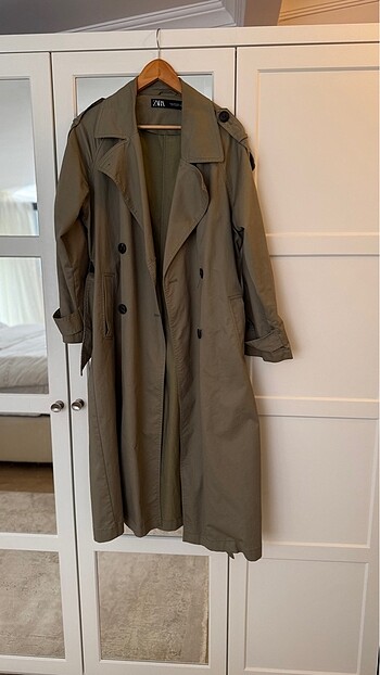 Zara haki trenckot