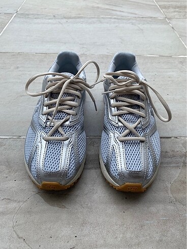 Nike Under Armour
