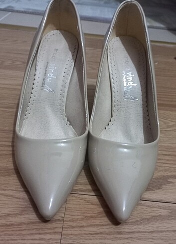 Şık kurtarıcı stiletto 