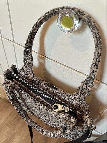  Beden Stradivarius çanta