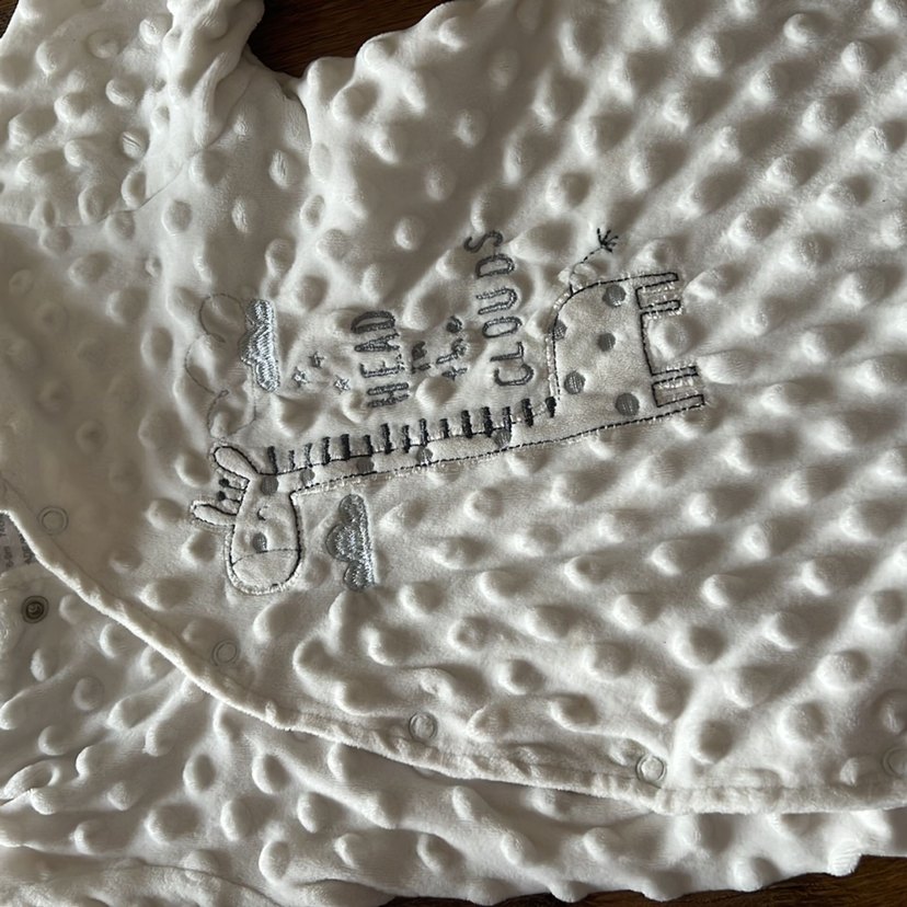 Bebek Kız Nakışlı Beyaz Tulum - Görsel 5