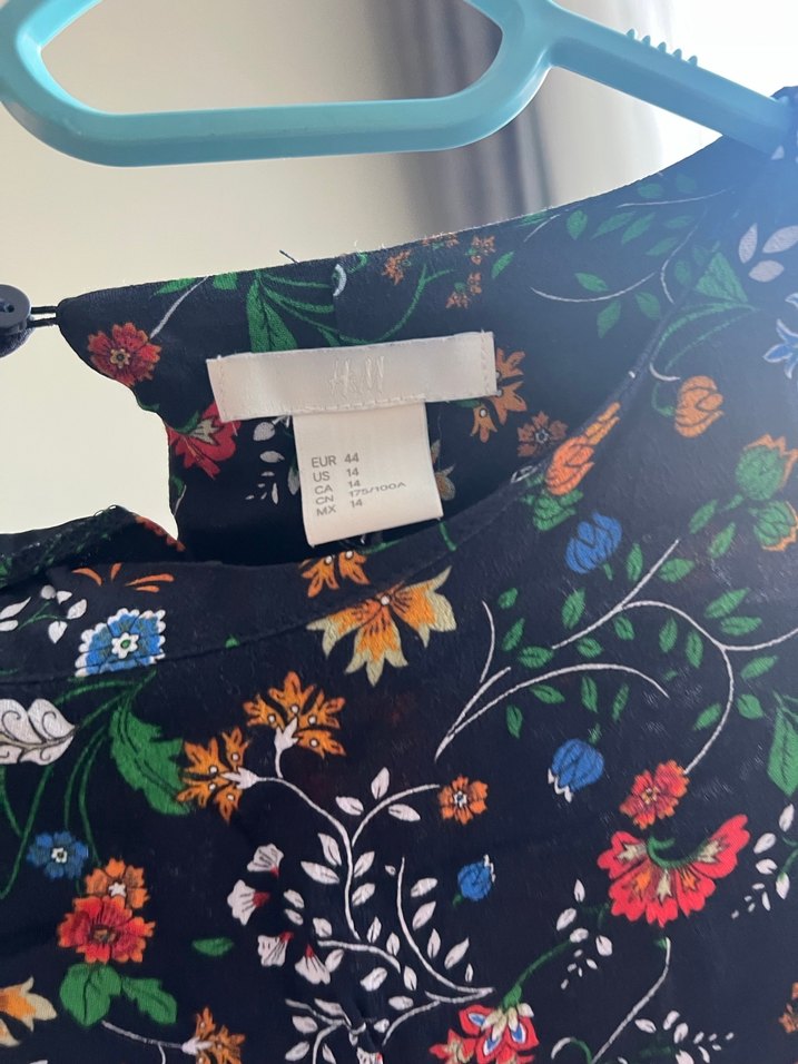 Çiçek Desenli Bohem Düğmeli  Bluz - Görsel 3