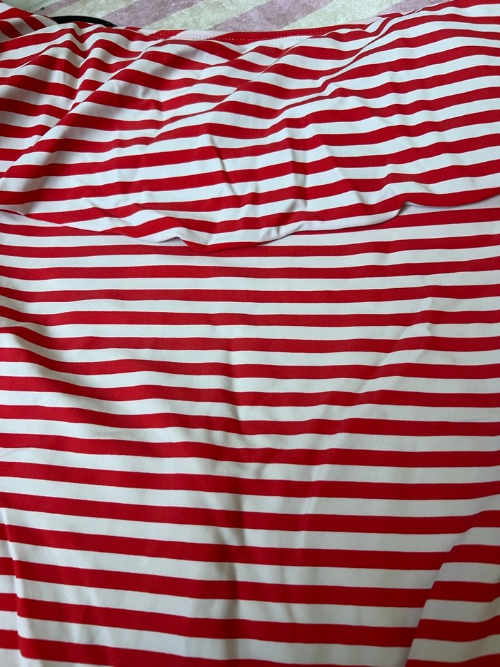 Kırmızı Çizgili Fırfırlı Kadın Mayo - Görsel 2