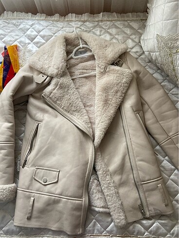 Stradivarius biker mont