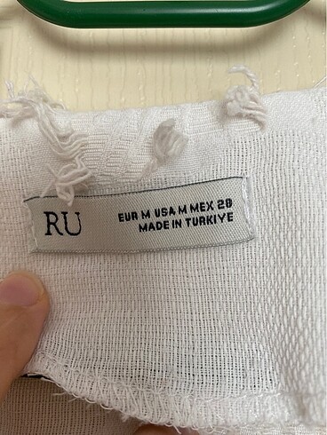 m Beden Gömlek