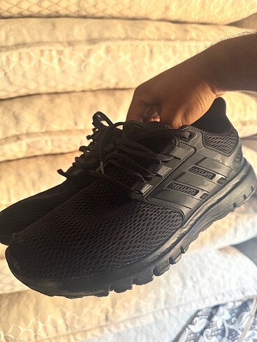 Adidas Ultimashow siyah ayakkabı - Görsel 3