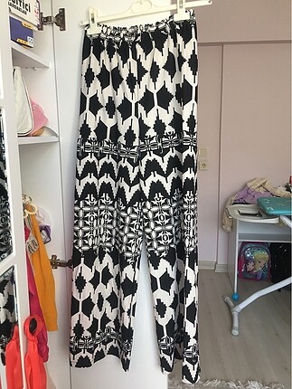 Desenli pantalon