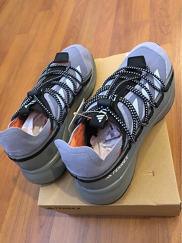 44 Beden Adidas terrex voyager 44 2/3 numara