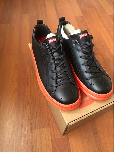 Camper Camper orijinal runner 45 numara