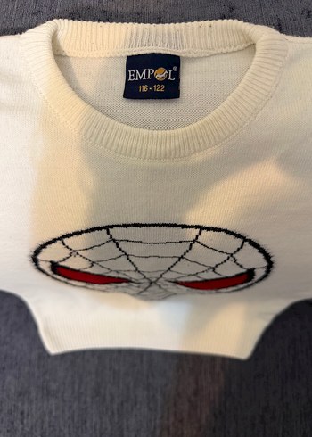 Örümcek adam figürlü triko kazak. - Görsel 3