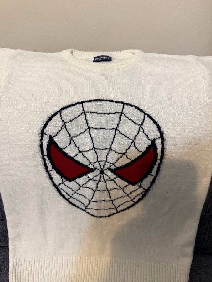 Örümcek adam figürlü triko kazak. - Görsel 2