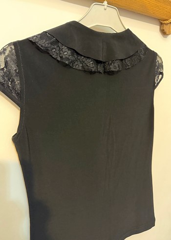 Siyah V Yaka Fırfırlı Gotik Bluz - Görsel 8