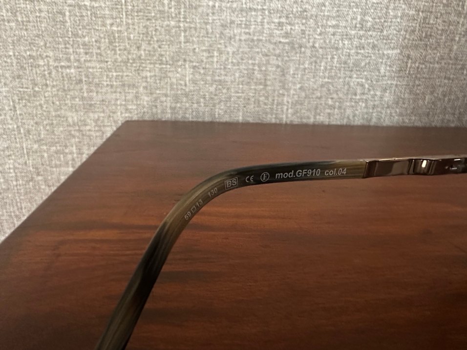 Kahverengi Parlak Tokalı Kadın Güneş Gözlüğü on - Görsel 4