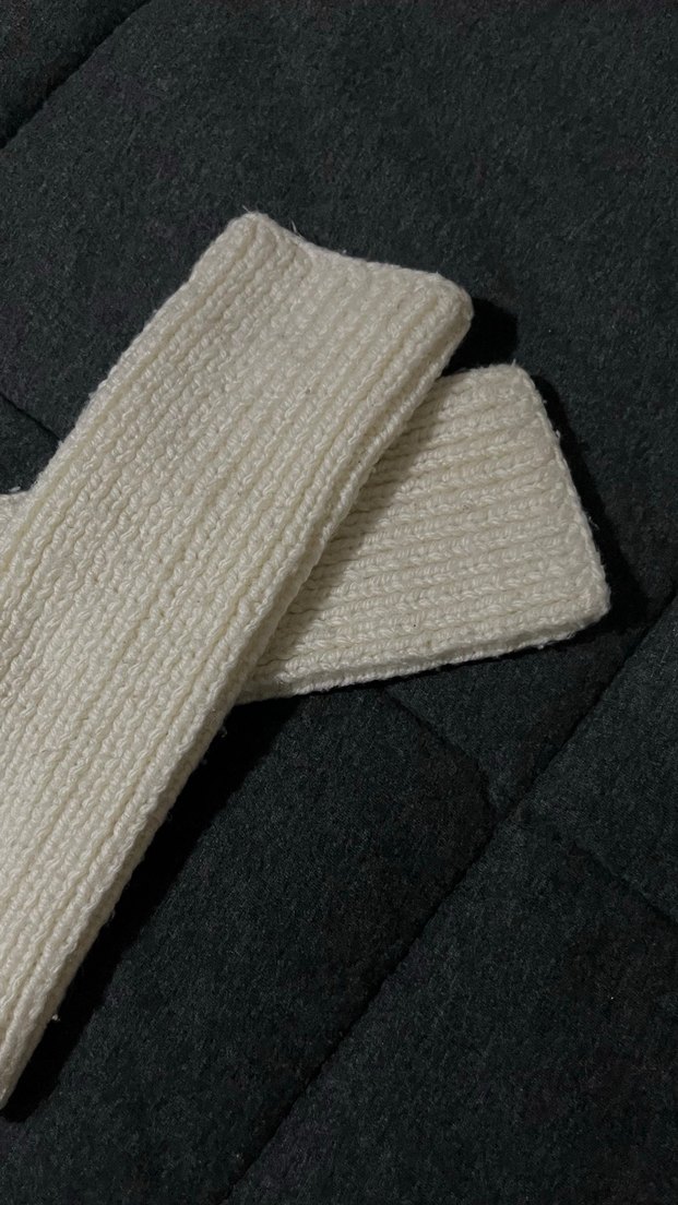 Beyaz Örgü Kadın Eldiven - Görsel 3