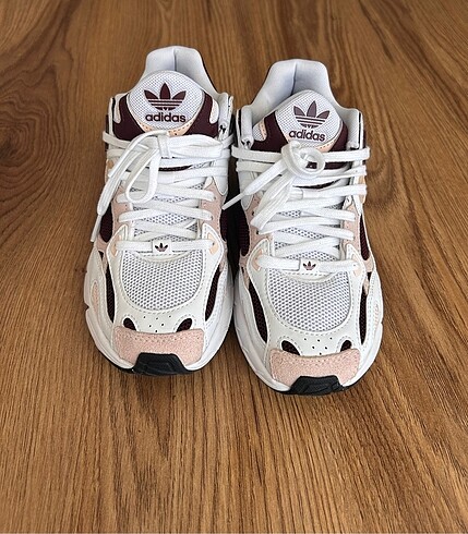 Adidas ayakkabı