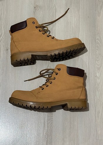 Deichmann Bot
