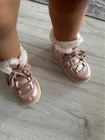 LC Waikiki Bebek bot