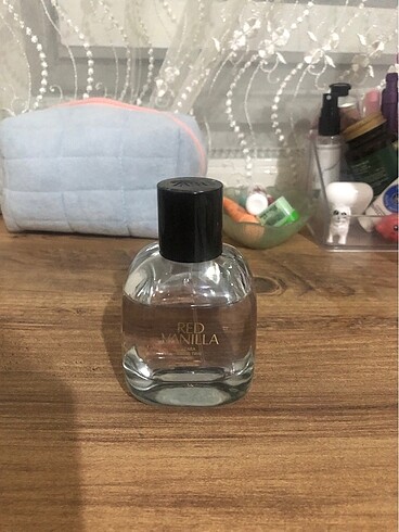 Zara red vanilla parfüm