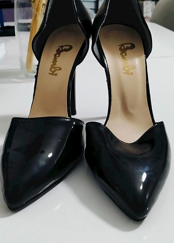 Parlak Siyah Stiletto Topuklu Kadın Ayakkabı - Görsel 5