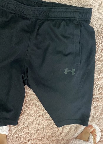 13-14 Yaş Beden Under armour şort