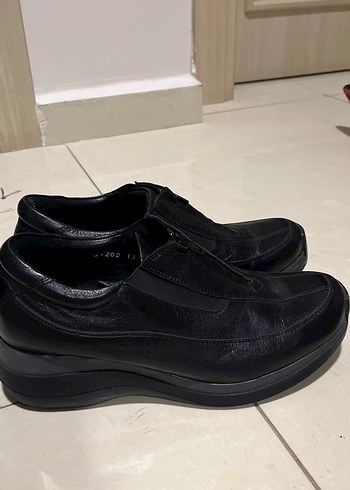 Siyah Fermuarlı Beta Kadın Ayakkabı - Görsel 3