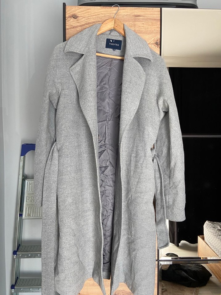 Gri Kemerli Kadın Kaban - Görsel 2