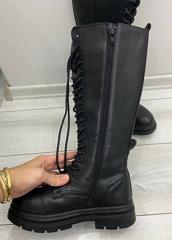 Siyah Gotik Kadın Çizme - Görsel 2