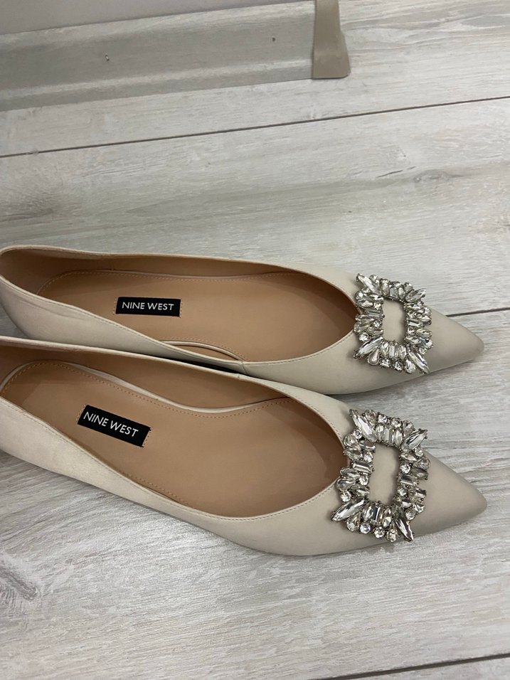 Beyaz Taşlı Tokalı Kadın Topuklu Babet - Görsel 3