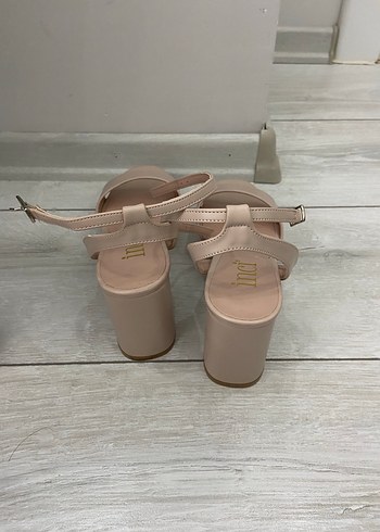 Bej Kadın Platform Topuklu Sandalet - Görsel 4