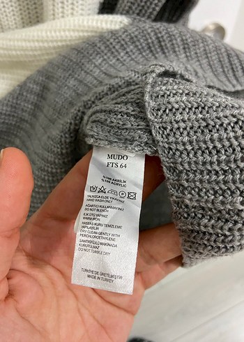 Gri ve Lacivert V Yaka Örgü Kadın Kazak - Görsel 5