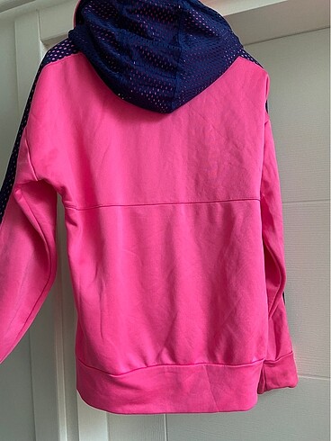 Adidas Orjinal Adidas pembe hırka ve Nike mor üst