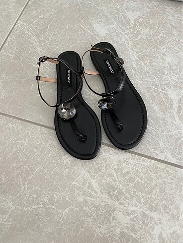 Nine West Sıfır nine west sandalet