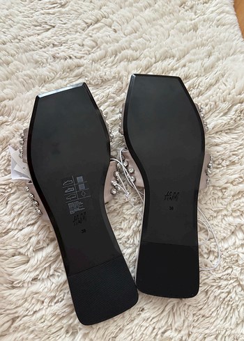 38 Beden H&M saten taşlı sandalet