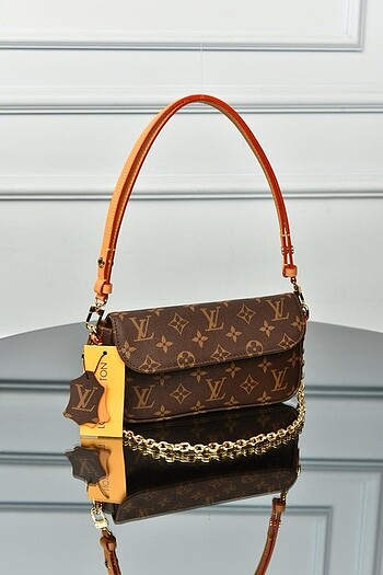 Louis Vuitton Çanta